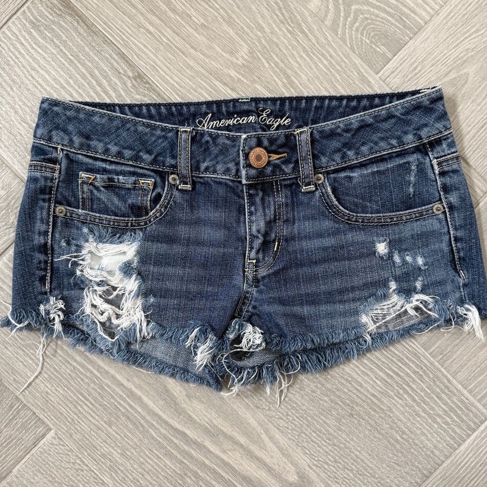 American Eagle Blue Jean Shorts Vintage Y2K Size 2 Low Rise Distressed